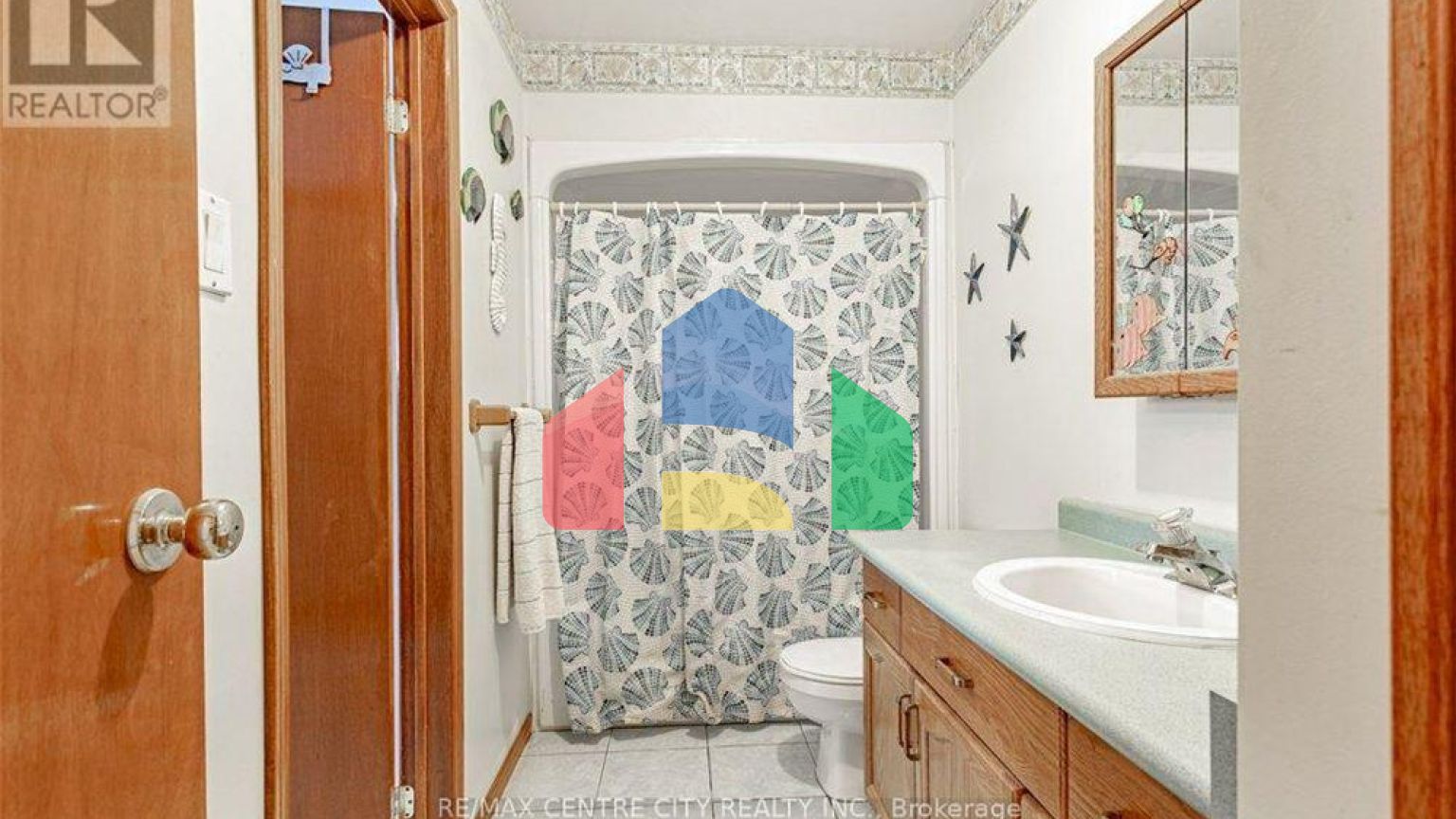 Residential - Single Family Home - London, Canada - Canada