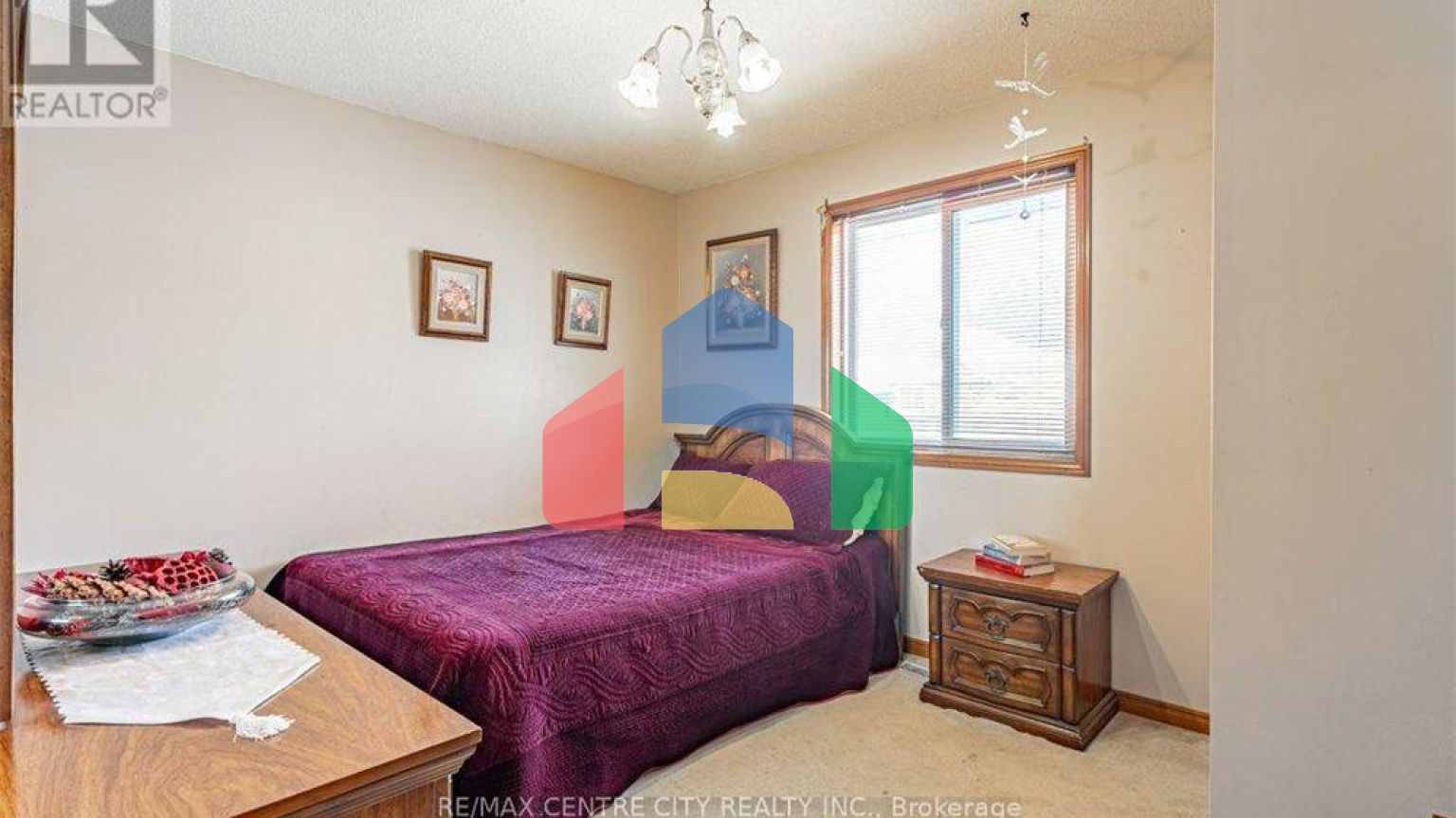 Residential - Single Family Home - London, Canada - Canada