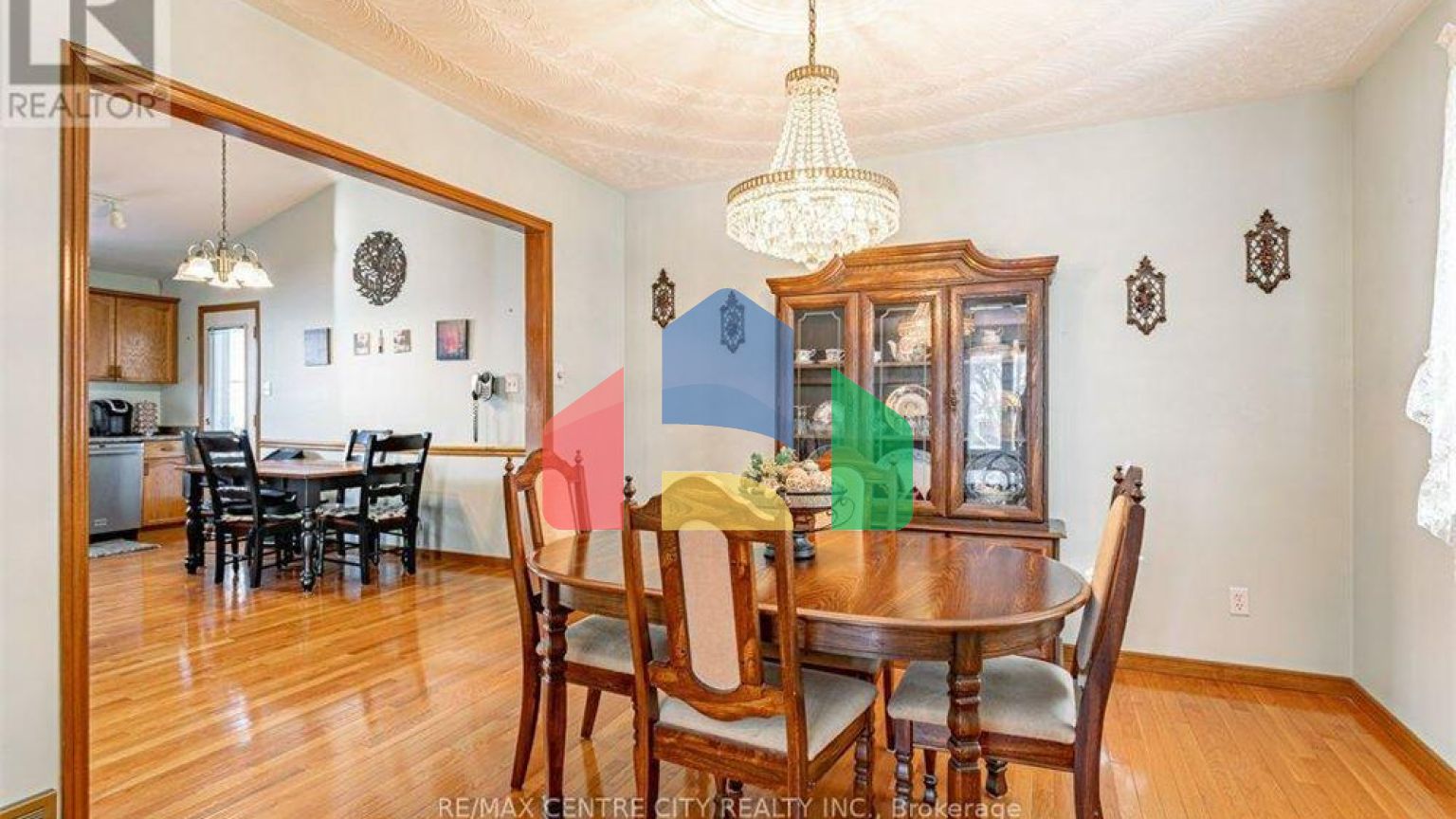 Residential - Single Family Home - London, Canada - Canada