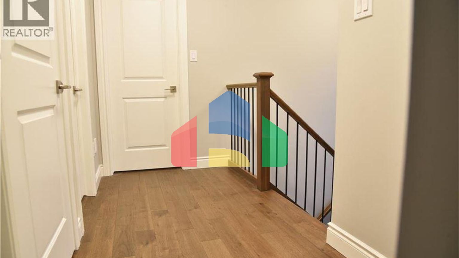 Residential - Single Family Home - London, Canada - Canada