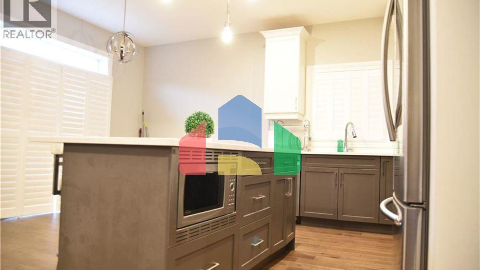 Residential - Single Family Home - London, Canada - Canada