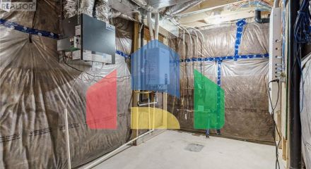 Residential - Single Family Home - London, Canada - Canada