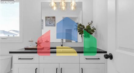 Residential - Single Family Home - London, Canada - Canada