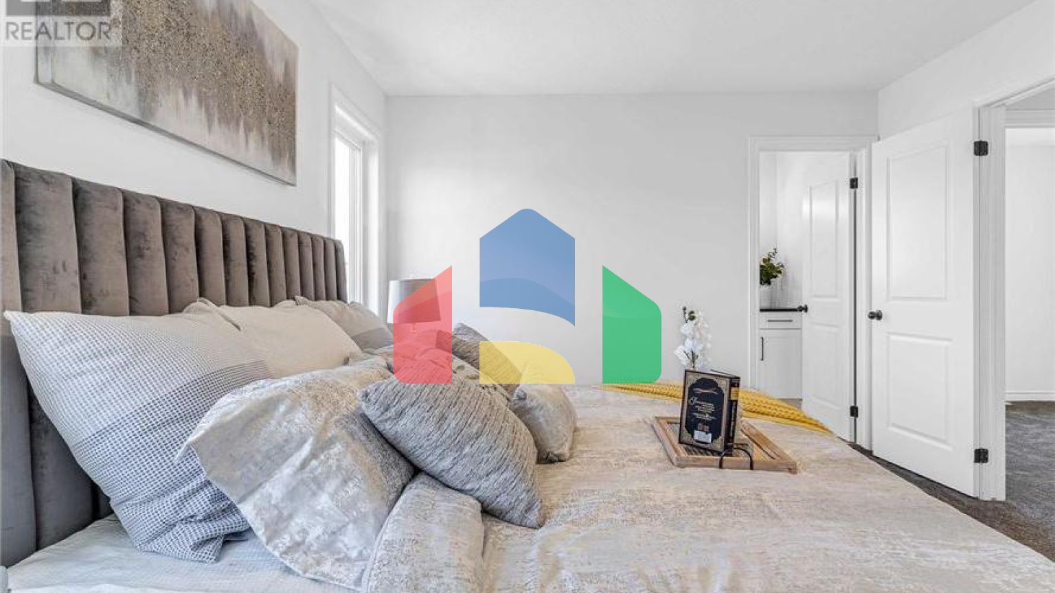 Residential - Single Family Home - London, Canada - Canada