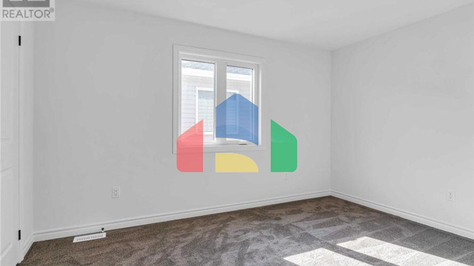 Residential - Single Family Home - London, Canada - Canada