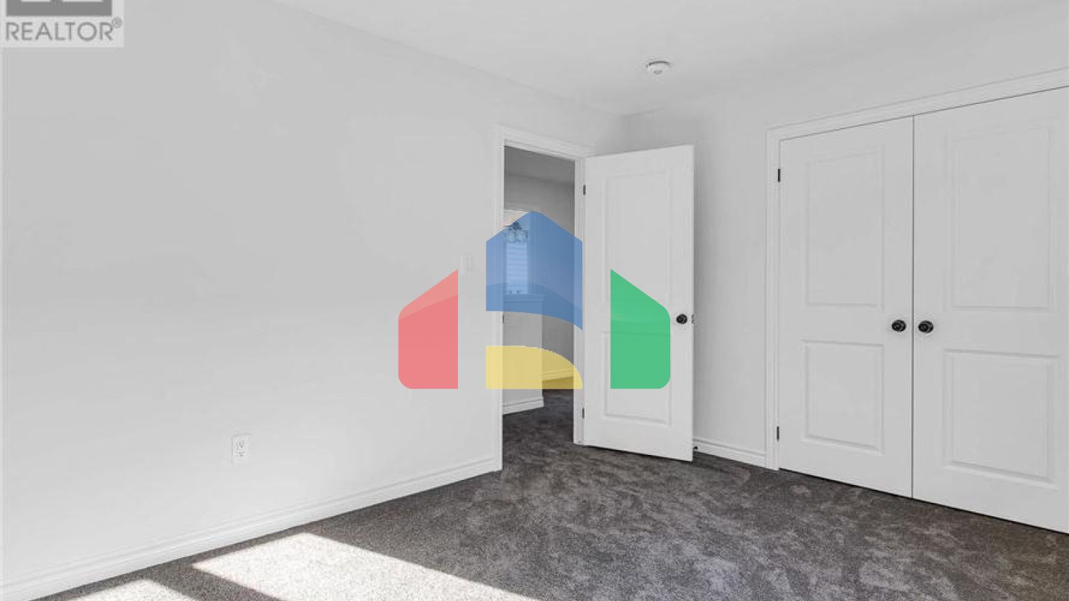 Residential - Single Family Home - London, Canada - Canada