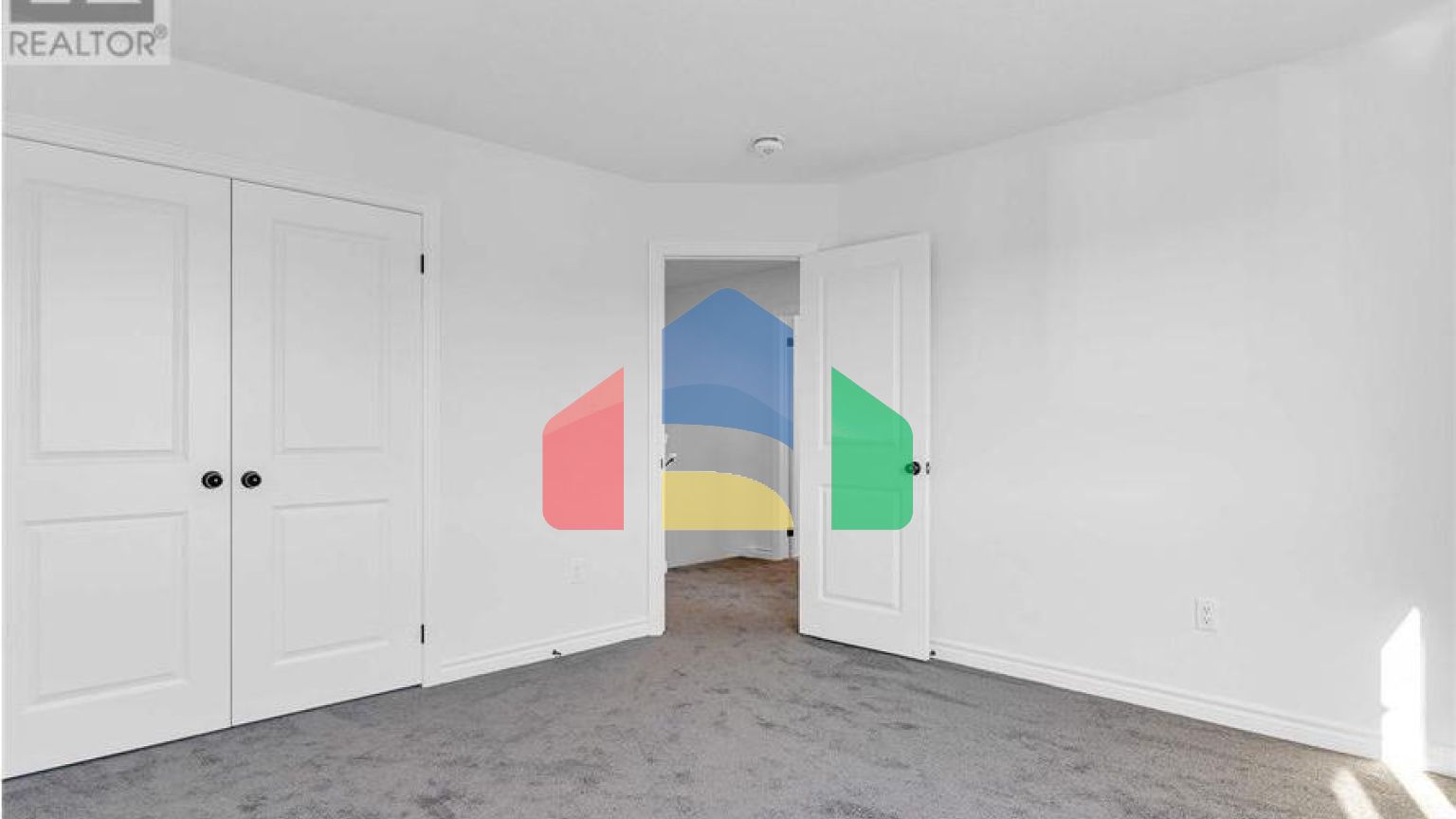 Residential - Single Family Home - London, Canada - Canada