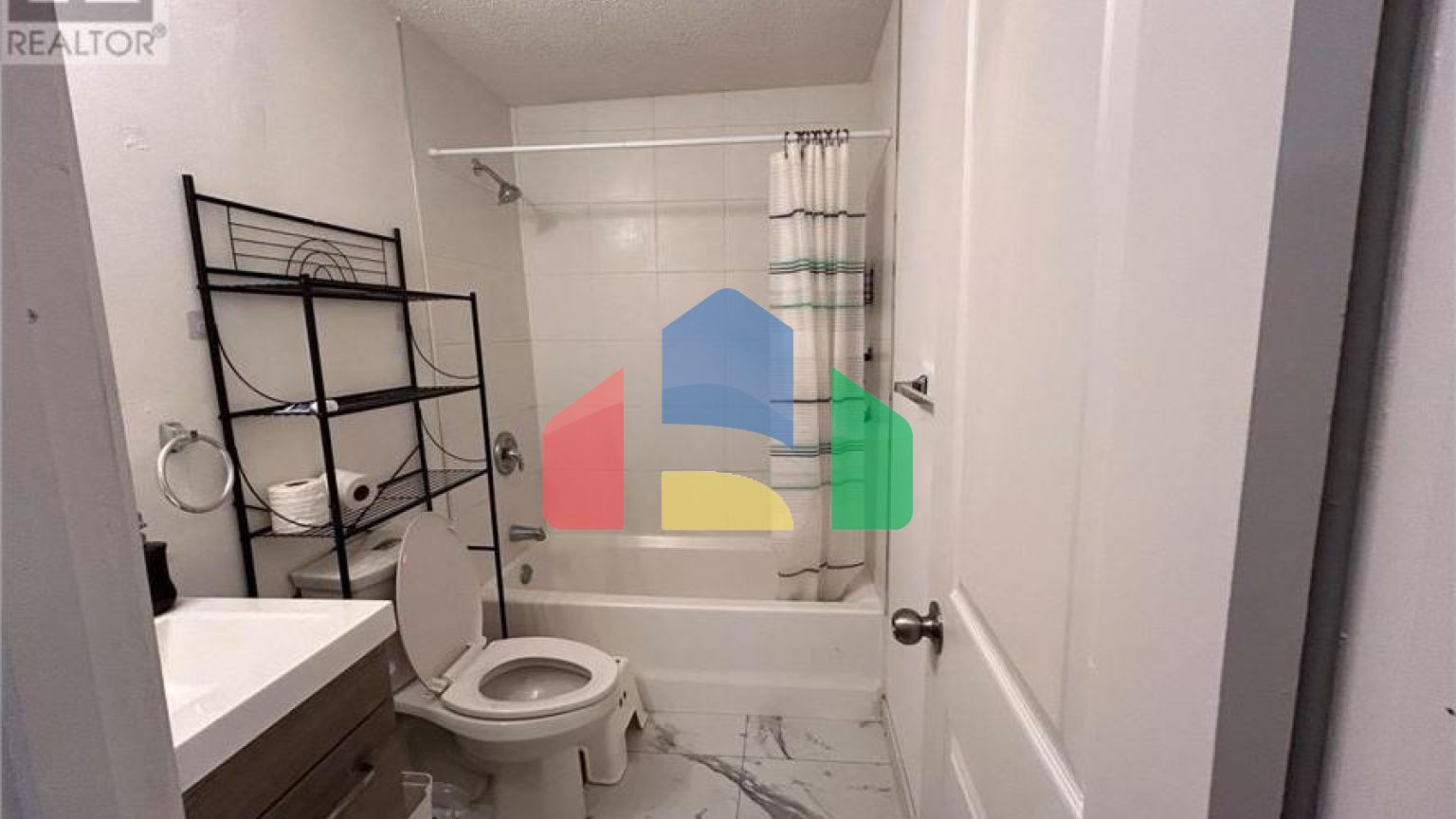 Residential - Single Family Home - London, Canada - Canada