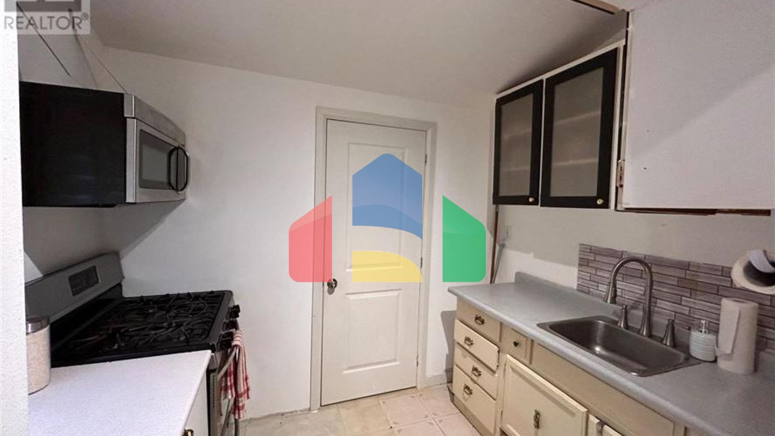 Residential - Single Family Home - London, Canada - Canada