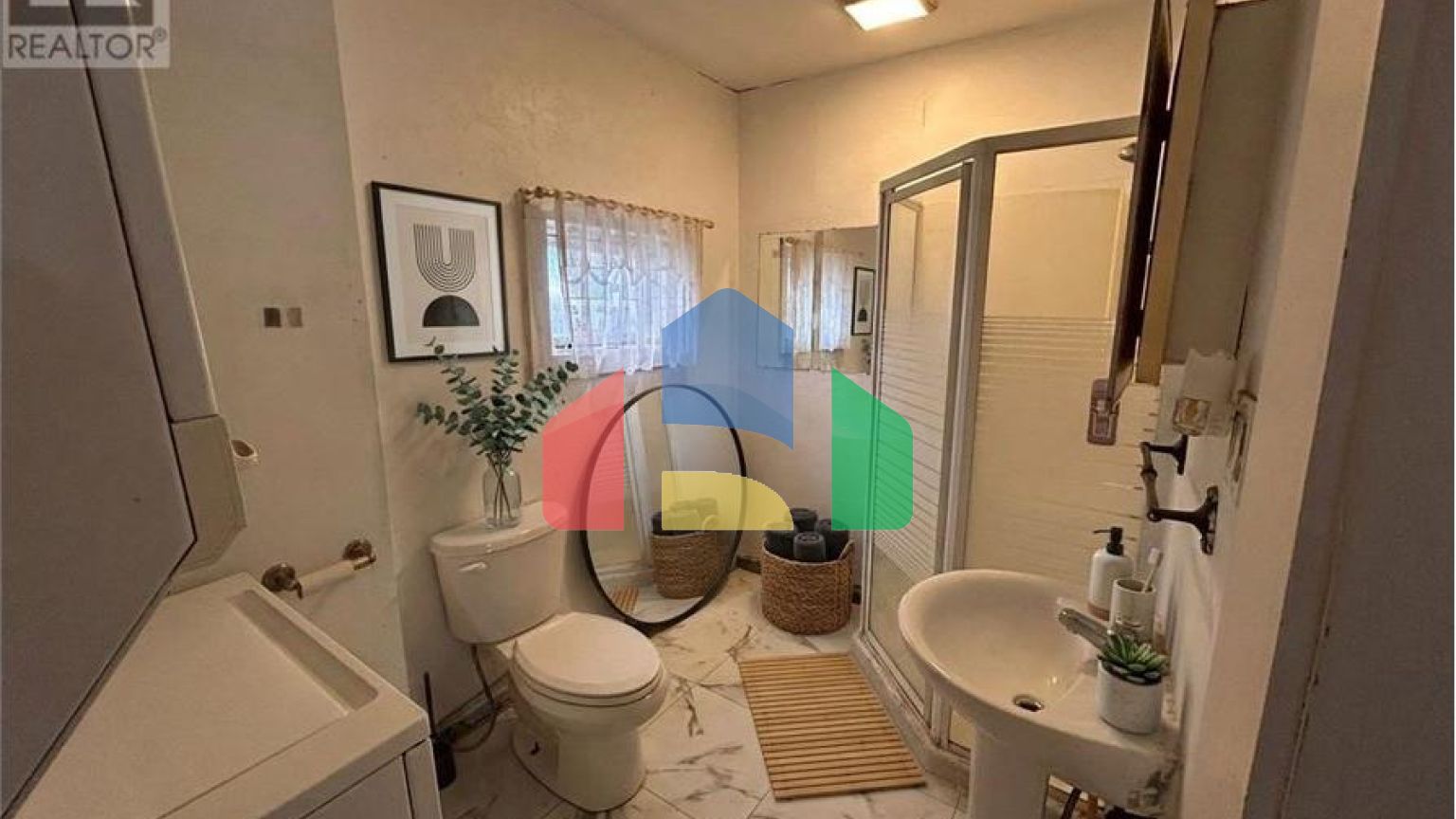 Residential - Single Family Home - London, Canada - Canada