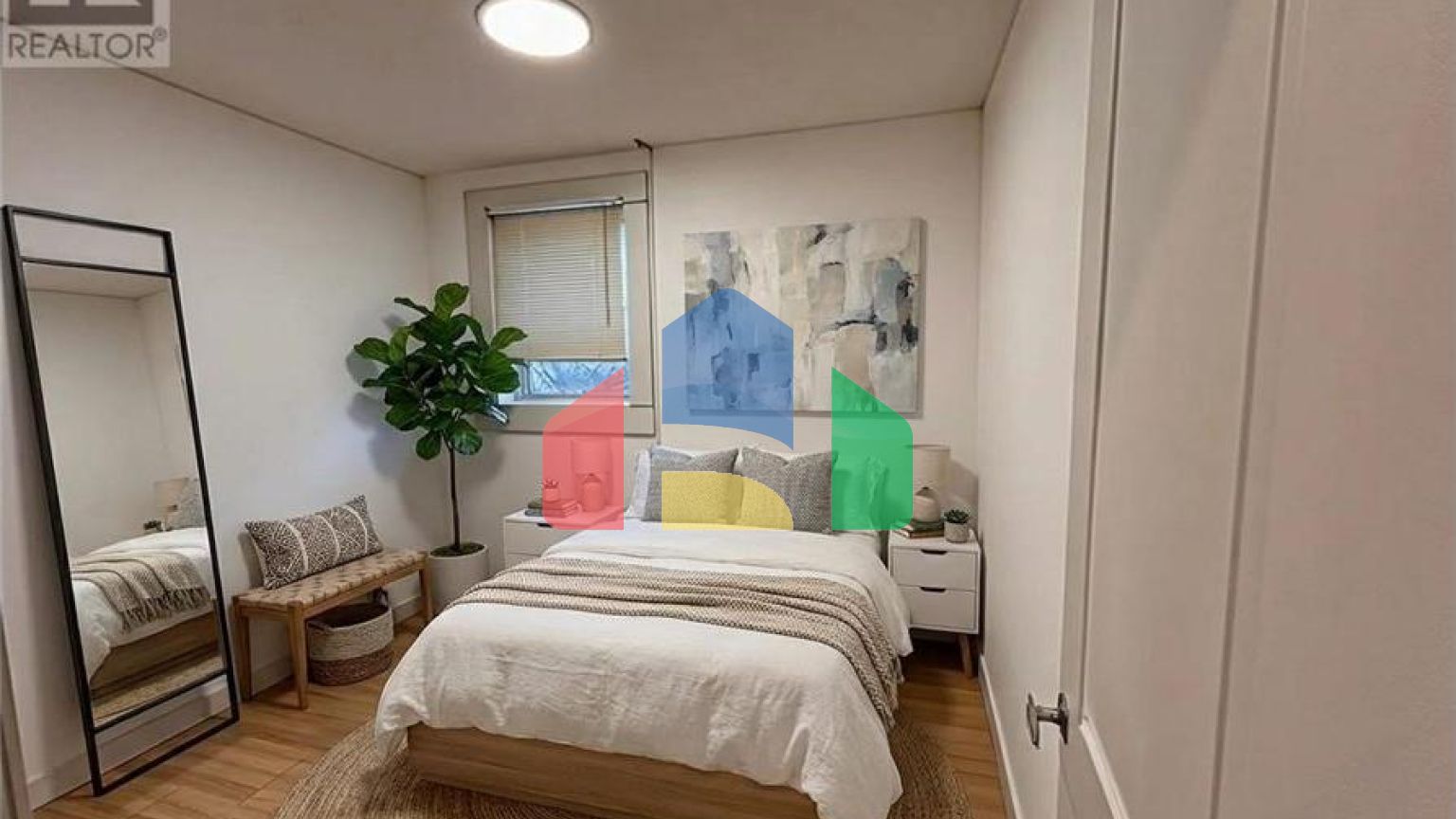 Residential - Single Family Home - London, Canada - Canada