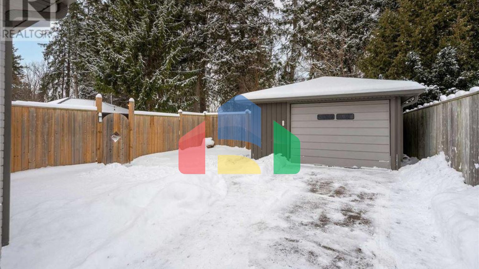 Residential - Single Family Home - London, Canada - Canada