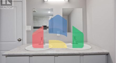 Residential - Single Family Home - London, Canada - Canada