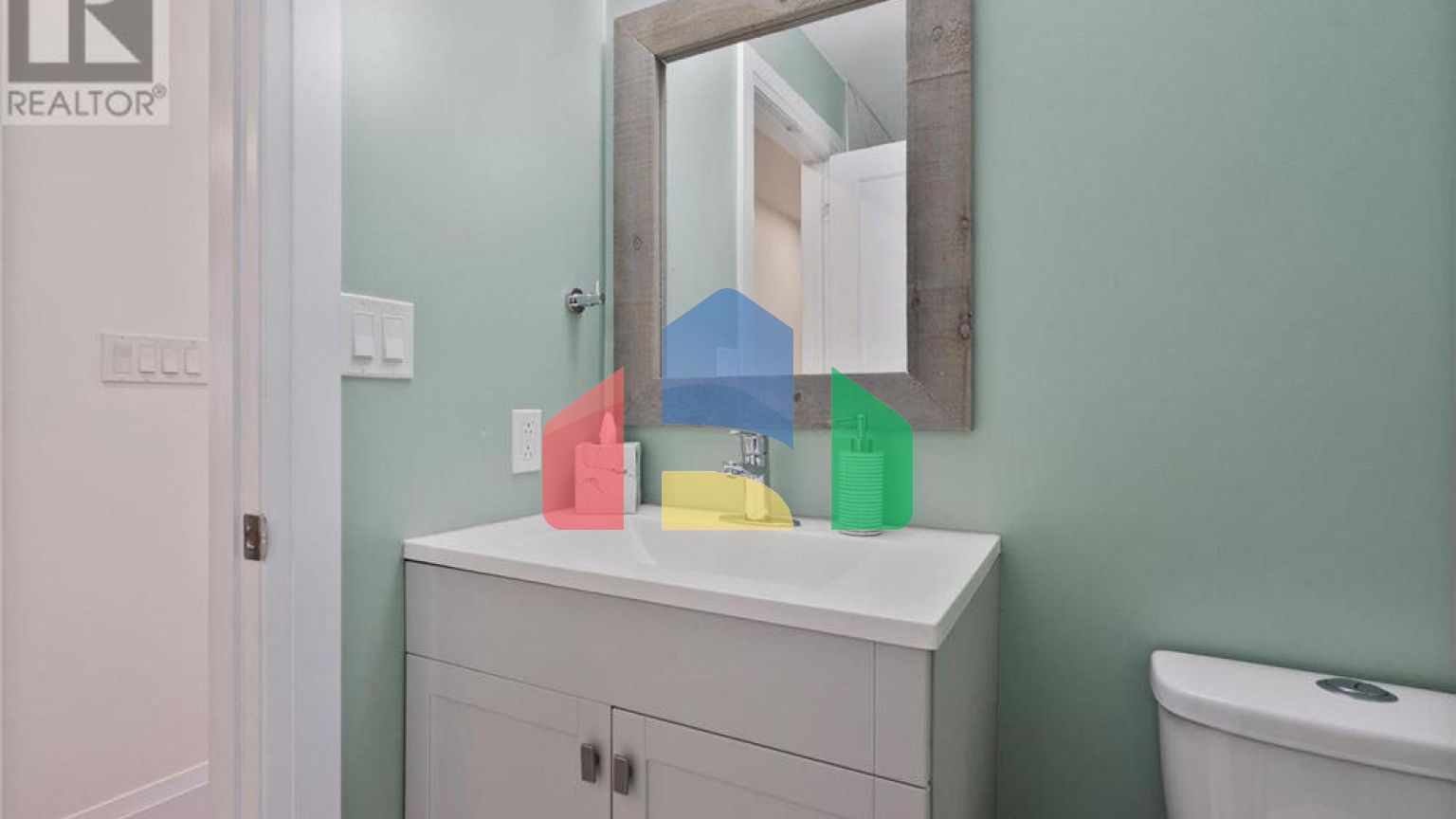 Residential - Single Family Home - London, Canada - Canada