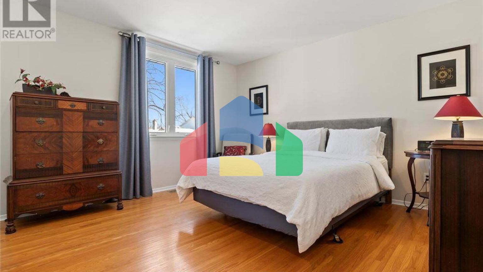 Residential - Single Family Home - London, Canada - Canada