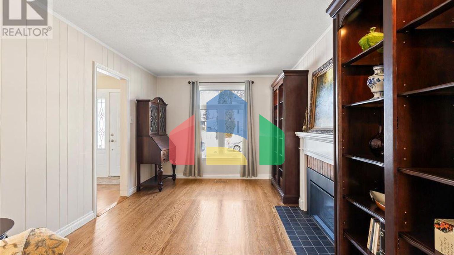 Residential - Single Family Home - London, Canada - Canada