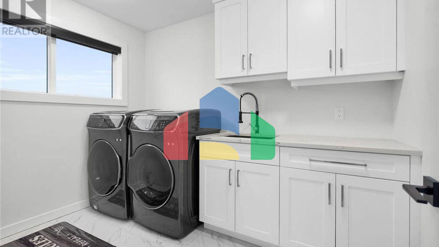 Residential - Single Family Home - London, Canada - Canada