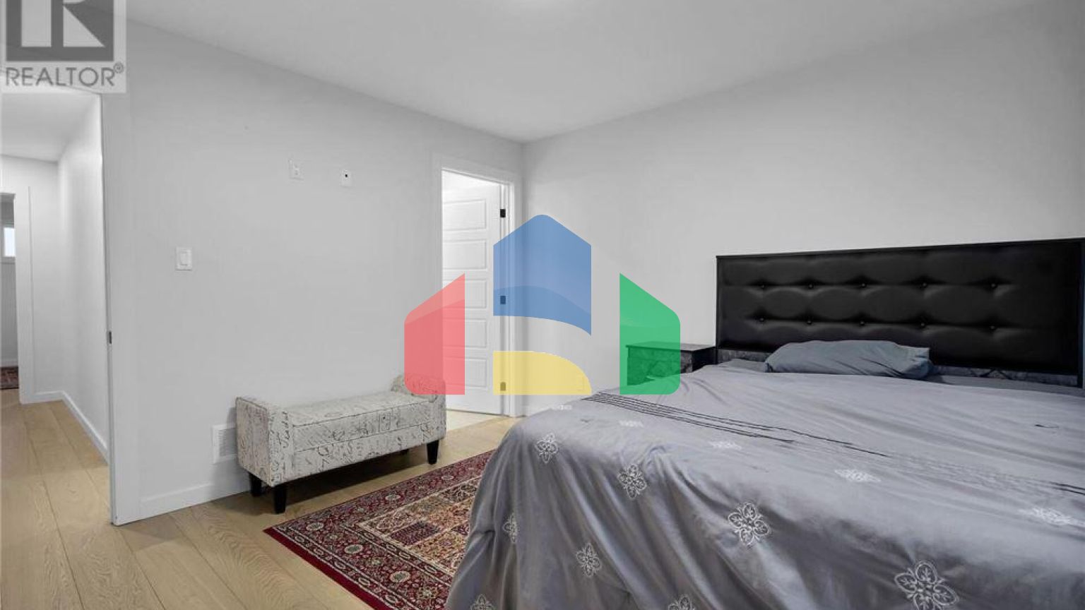 Residential - Single Family Home - London, Canada - Canada