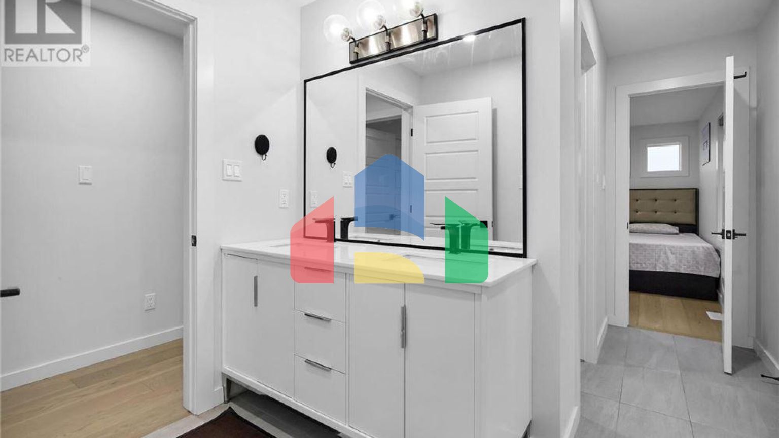 Residential - Single Family Home - London, Canada - Canada