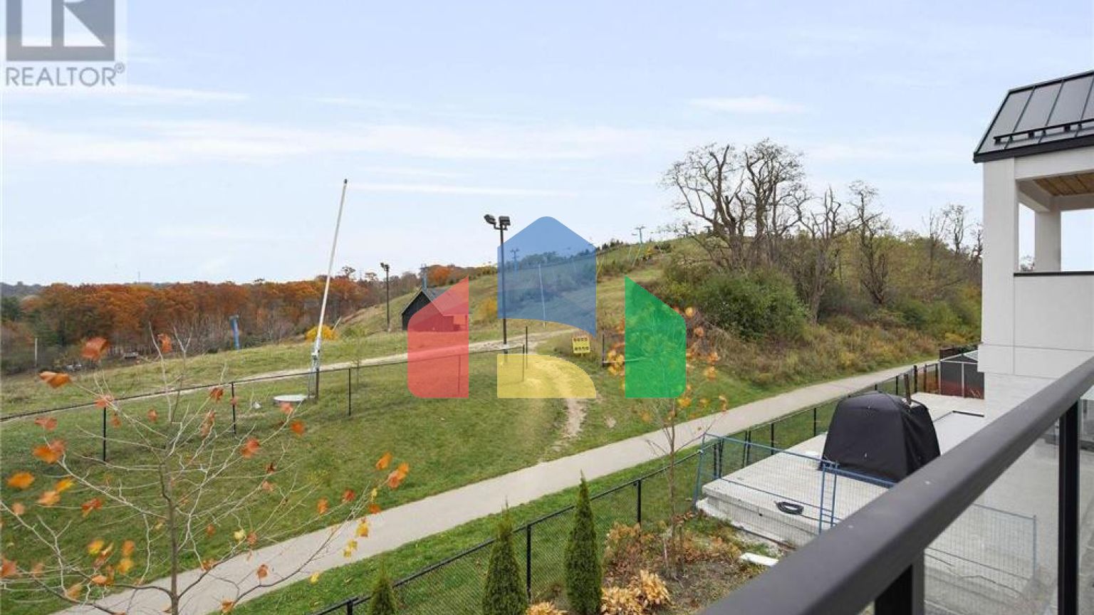 Residential - Single Family Home - London, Canada - Canada