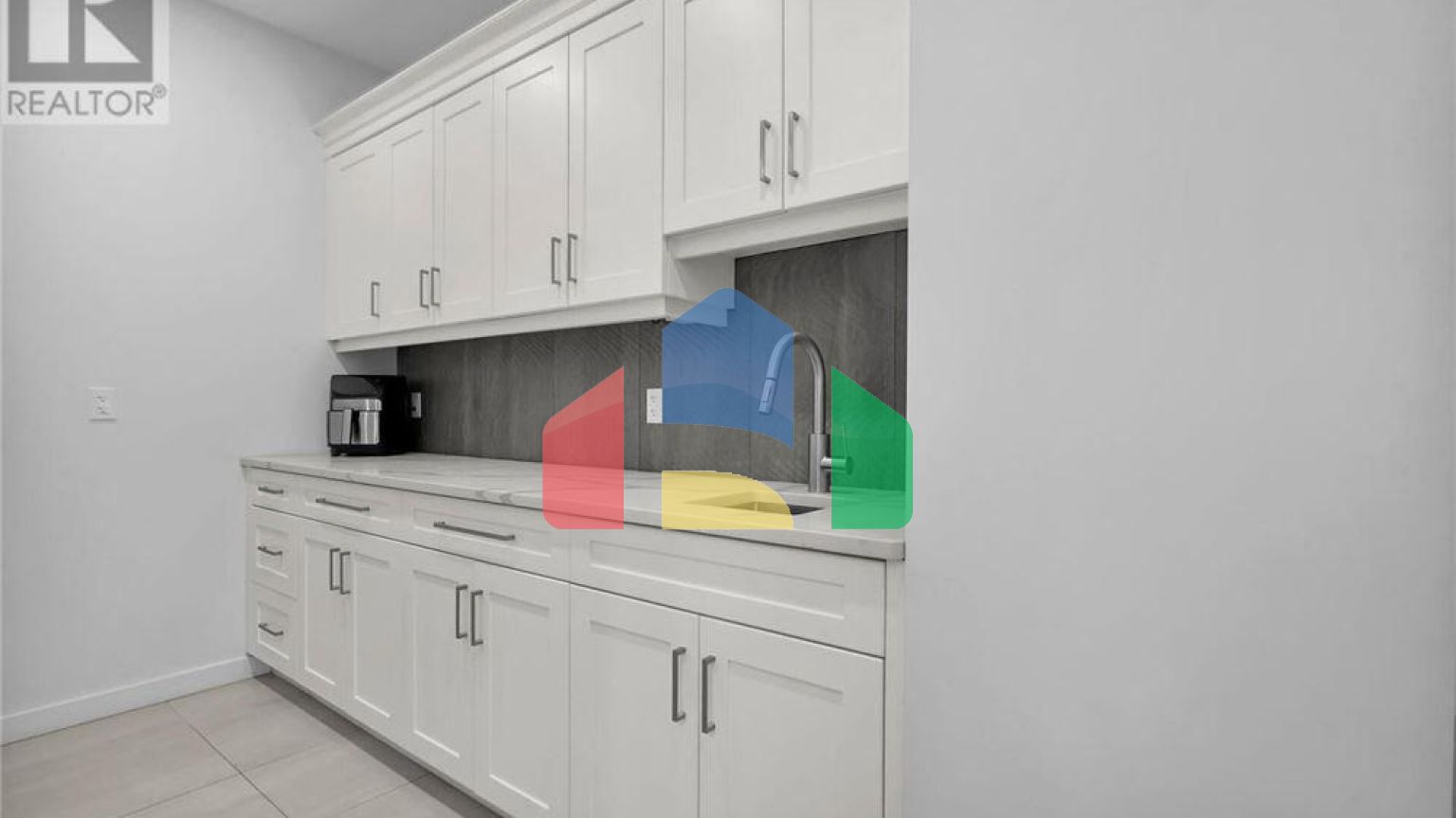 Residential - Single Family Home - London, Canada - Canada