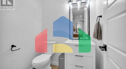 Residential - Single Family Home - London, Canada - Canada