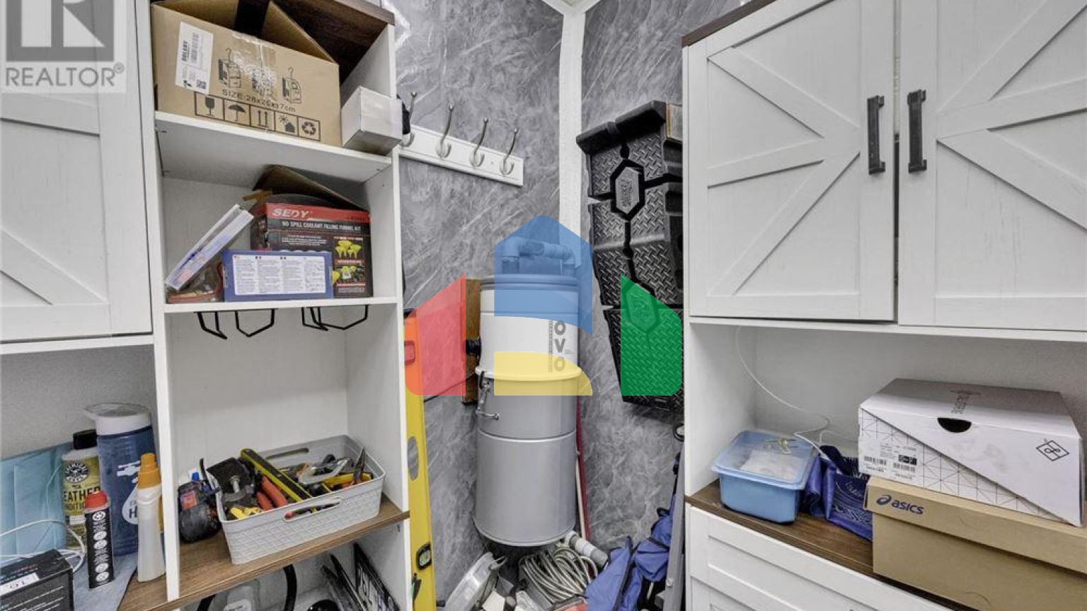 Residential - Single Family Home - London, Canada - Canada