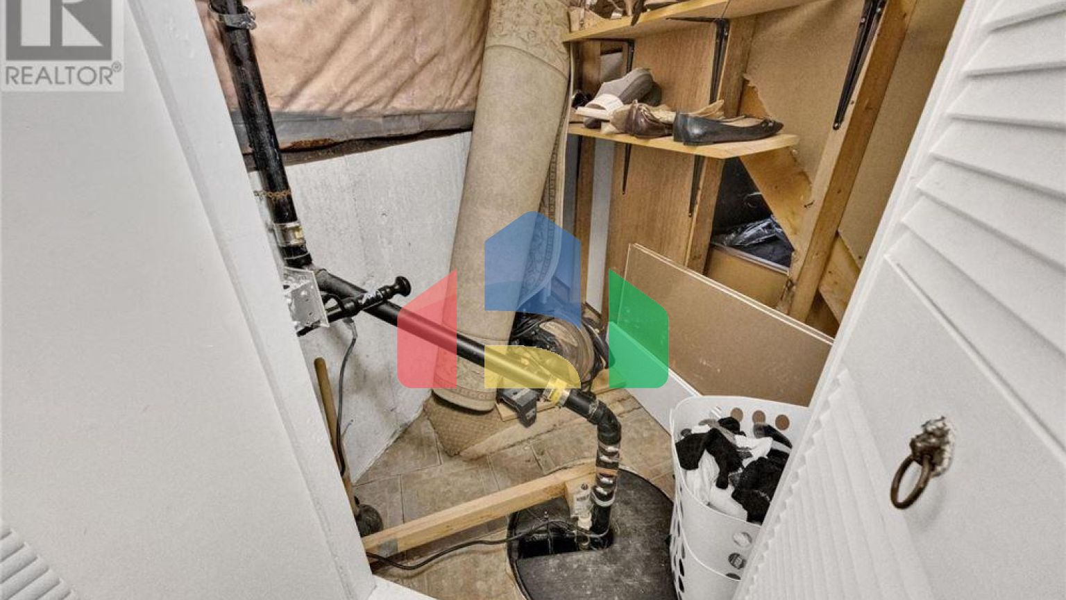 Residential - Single Family Home - London, Canada - Canada