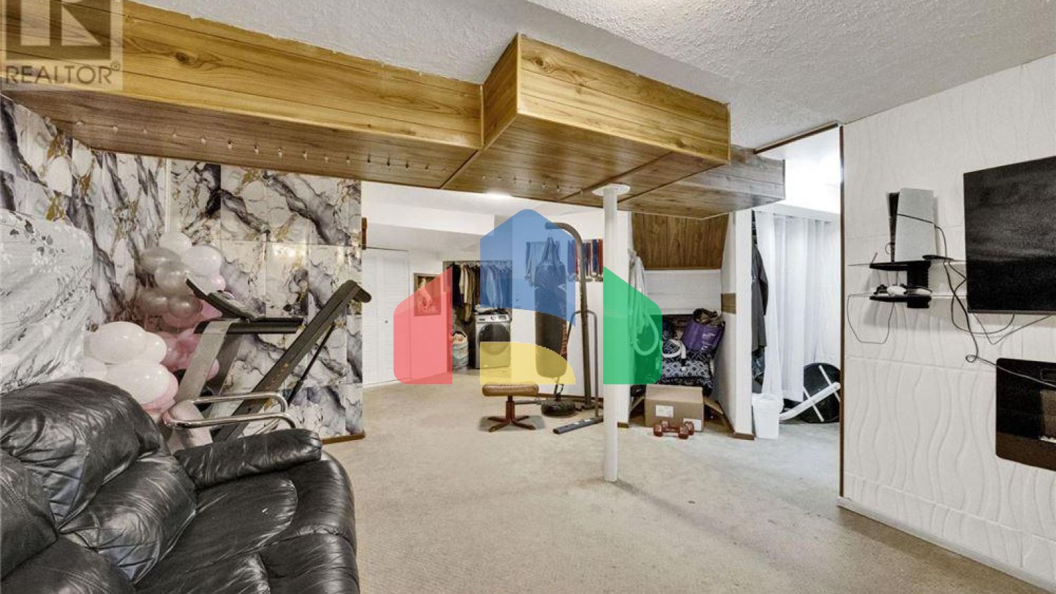 Residential - Single Family Home - London, Canada - Canada