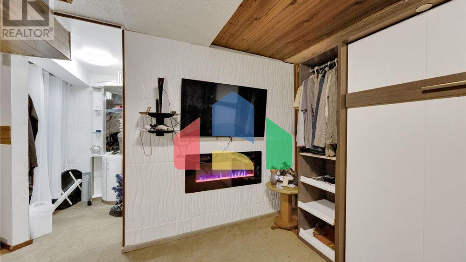 Residential - Single Family Home - London, Canada - Canada