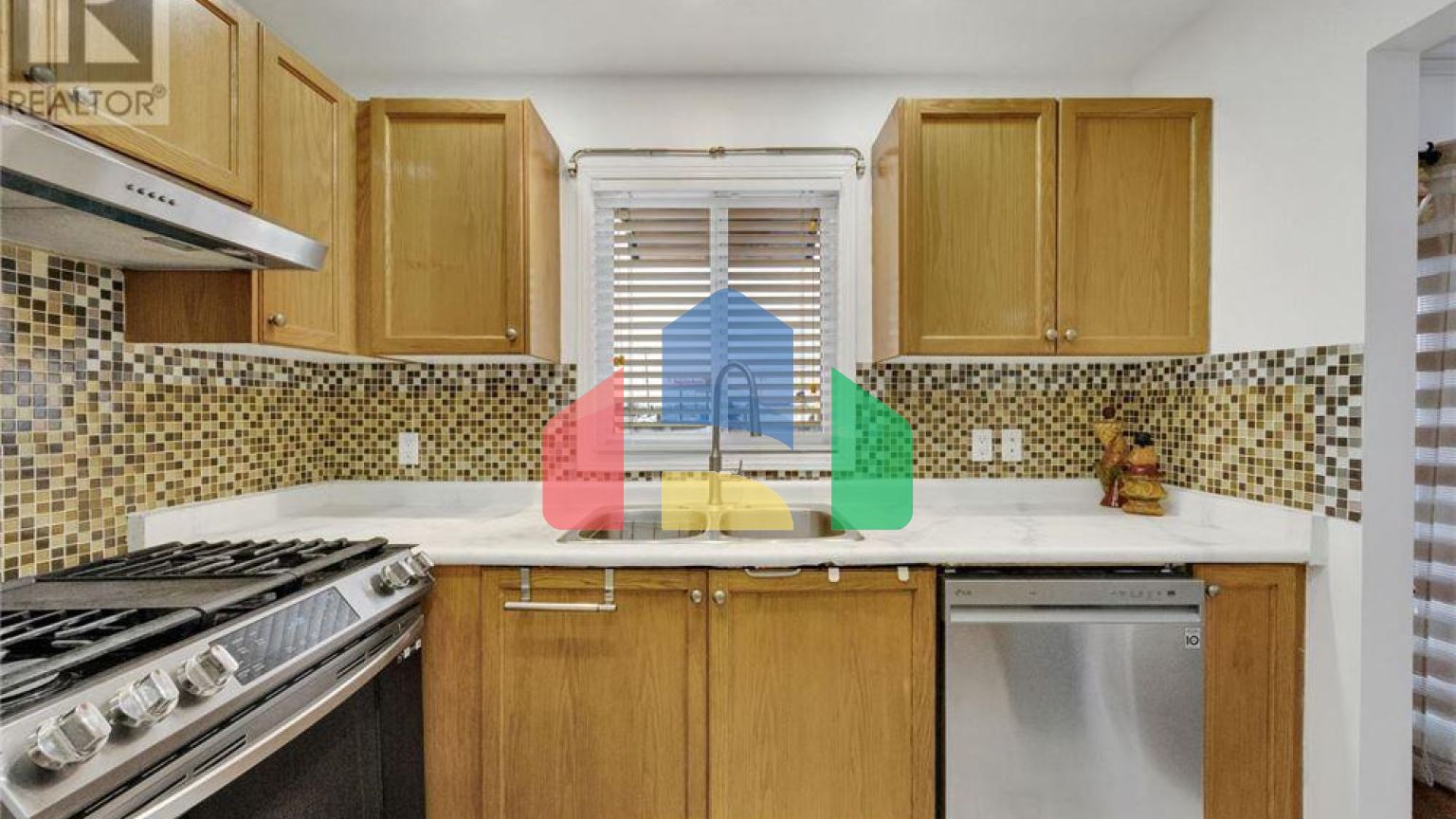 Residential - Single Family Home - London, Canada - Canada