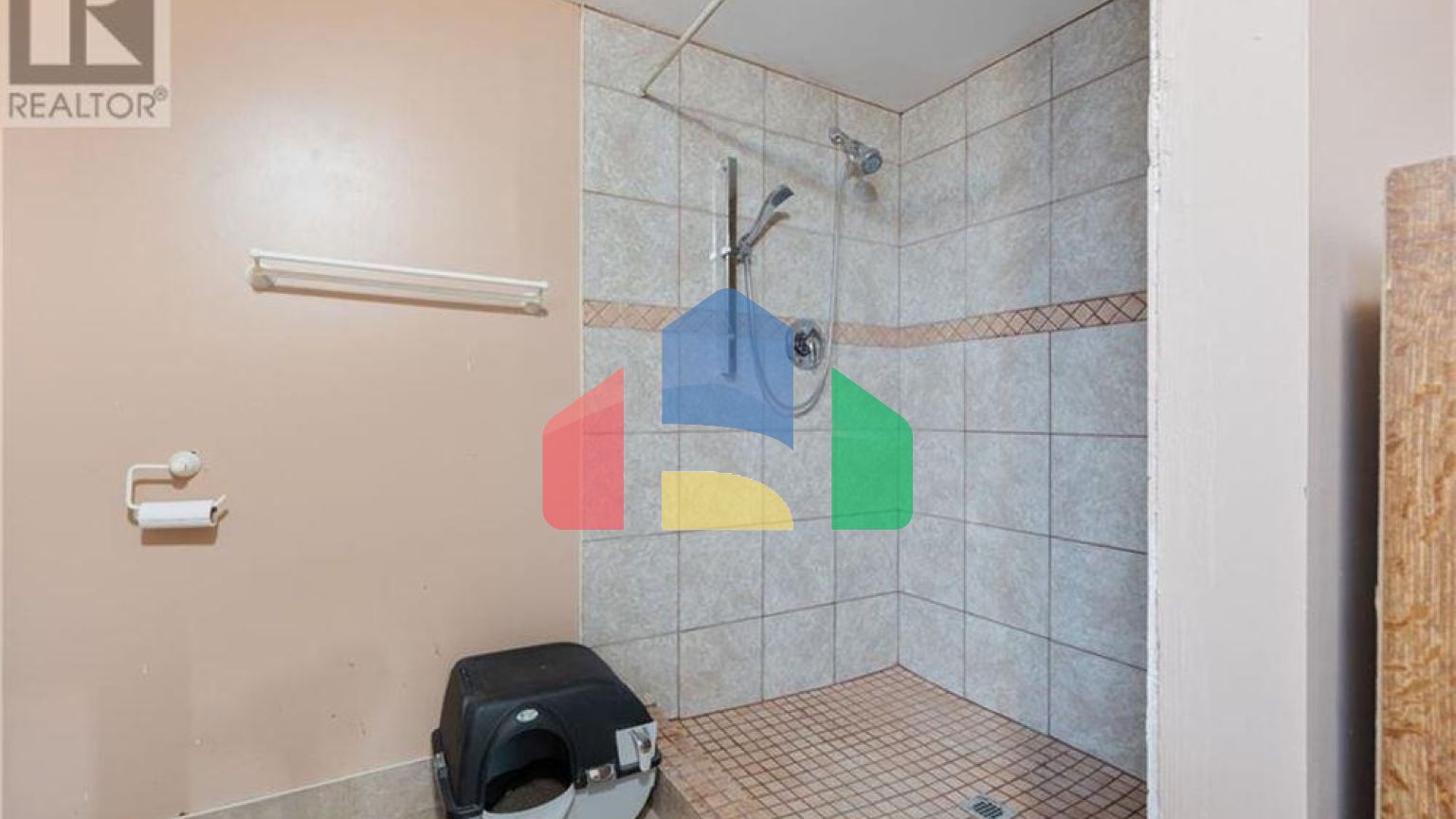 Residential - Single Family Home - London, Canada - Canada