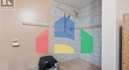 Residential - Single Family Home - London, Canada - Canada