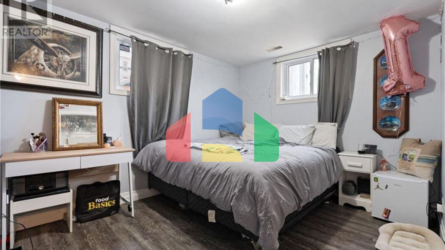 Residential - Single Family Home - London, Canada - Canada