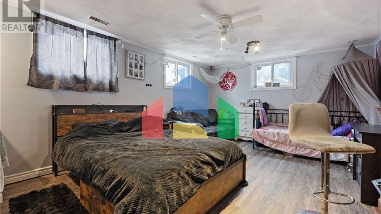 Residential - Single Family Home - London, Canada - Canada