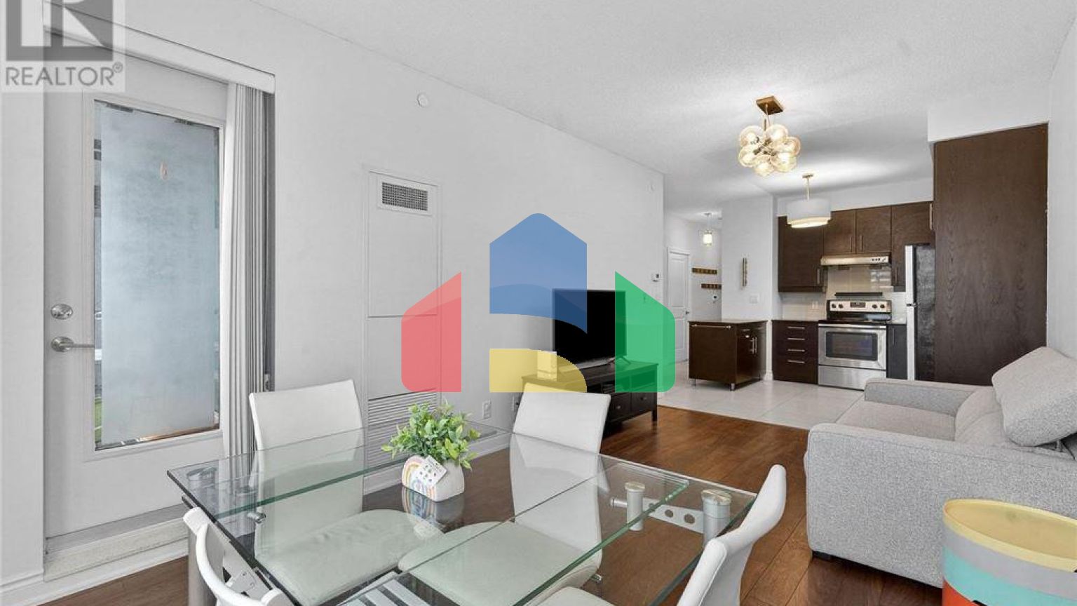 Residential - Single Family Home - Markham, Canada - Canada