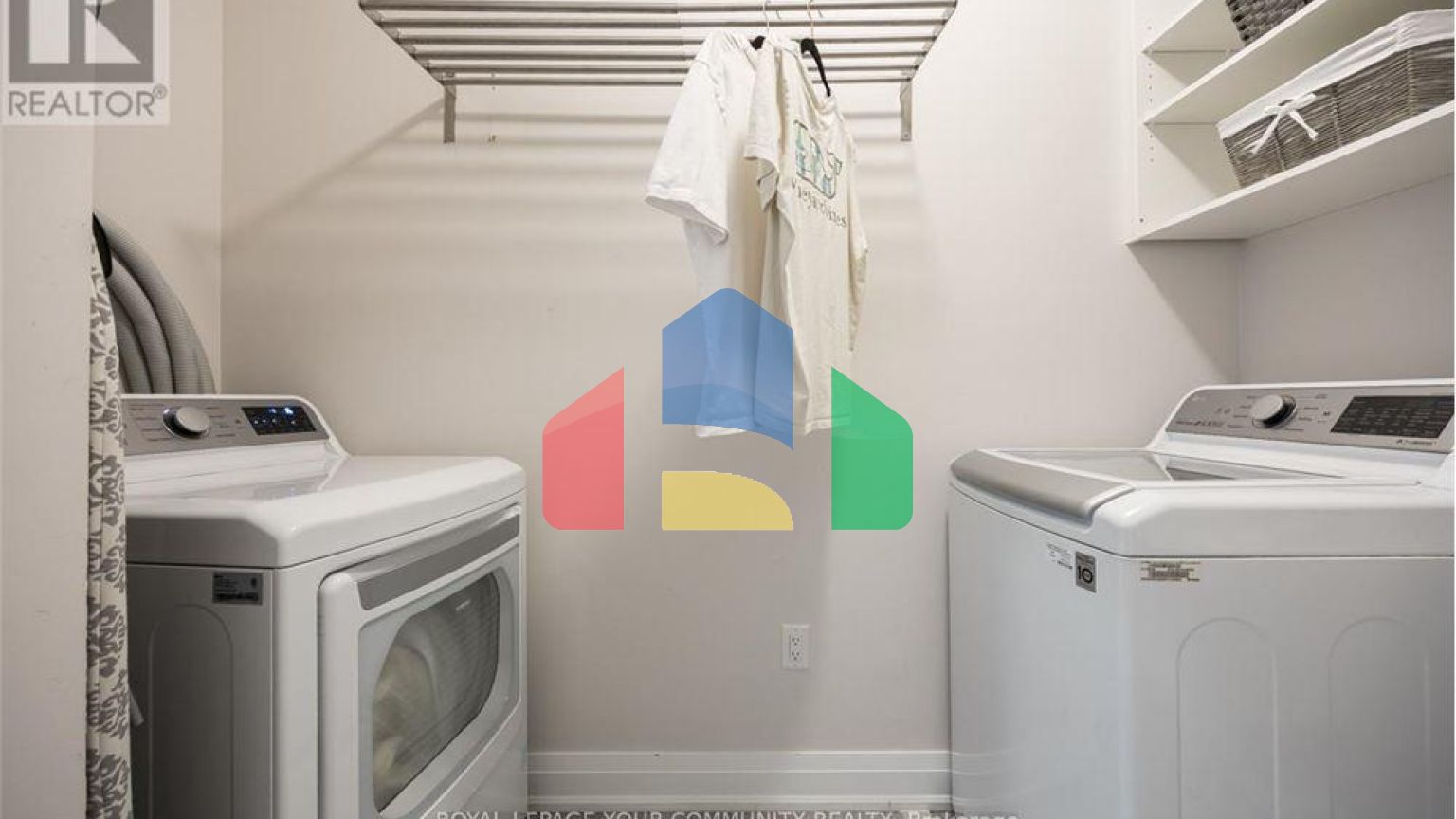 Residential - Single Family Home - Markham, Canada - Canada