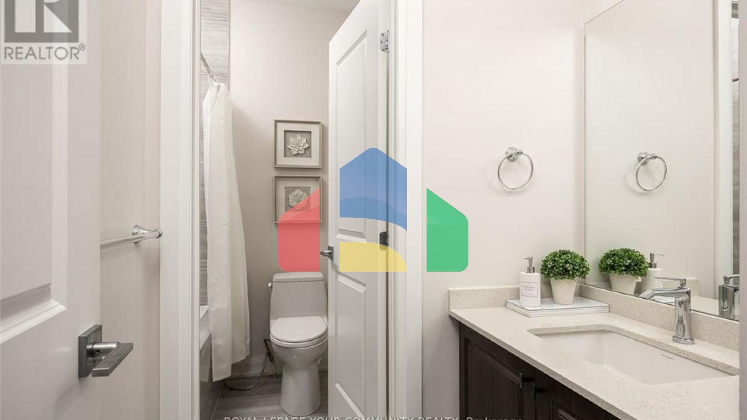 Residential - Single Family Home - Markham, Canada - Canada