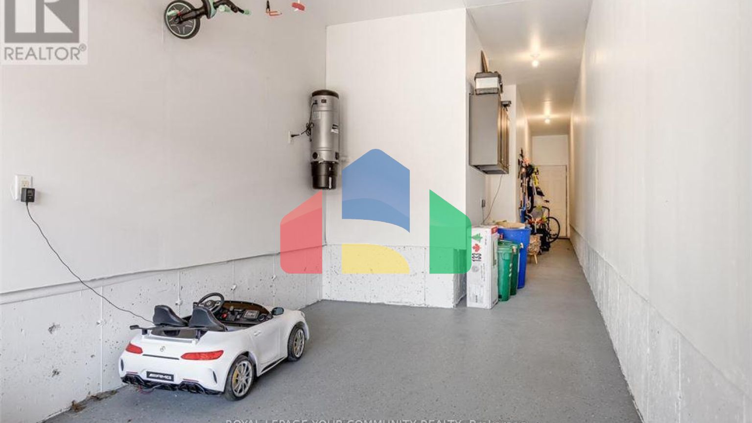 Residential - Single Family Home - Markham, Canada - Canada