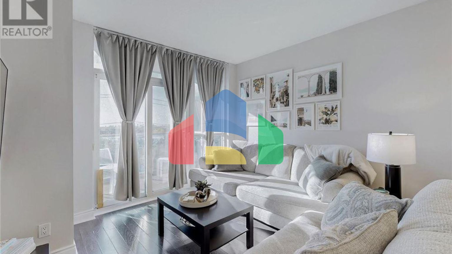 Residential - Single Family Home - Markham, Canada - Canada