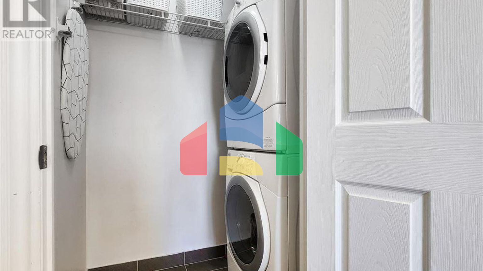 Residential - Single Family Home - Markham, Canada - Canada