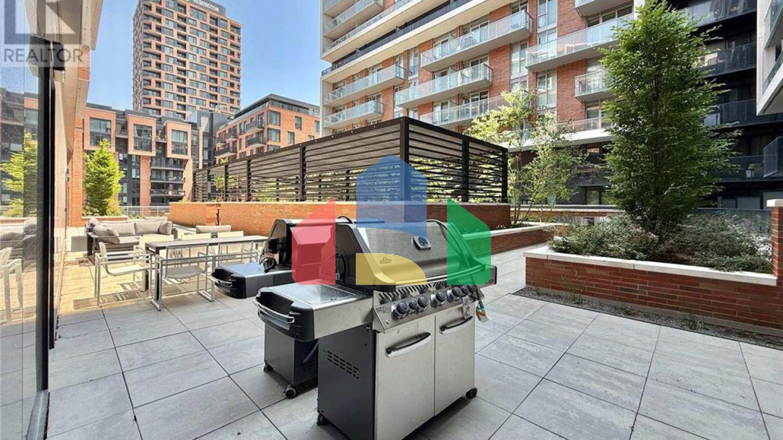 Residential - Single Family Home - Markham, Canada - Canada