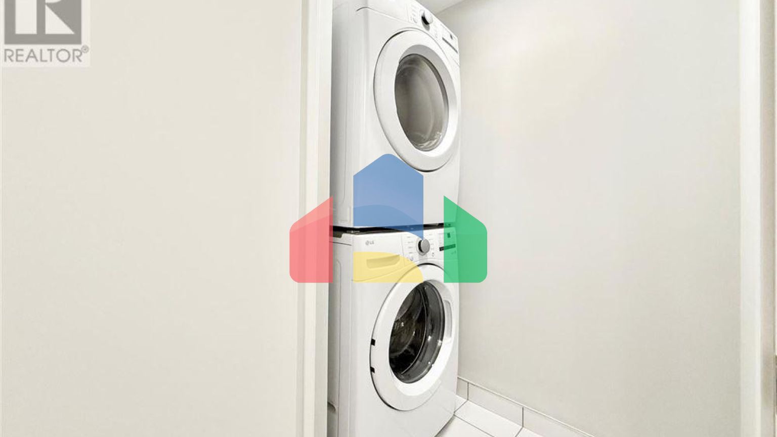 Residential - Single Family Home - Markham, Canada - Canada