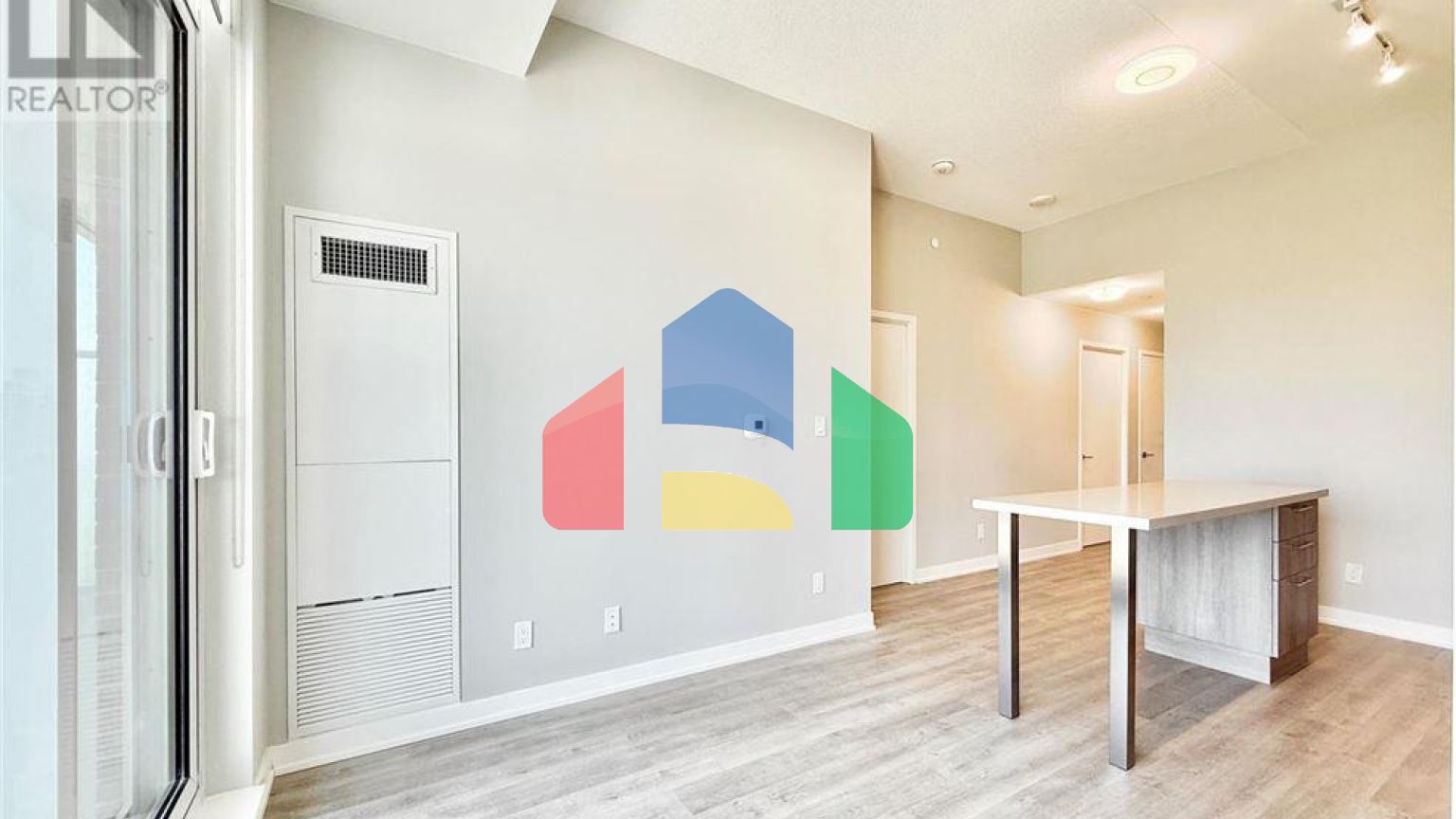 Residential - Single Family Home - Markham, Canada - Canada