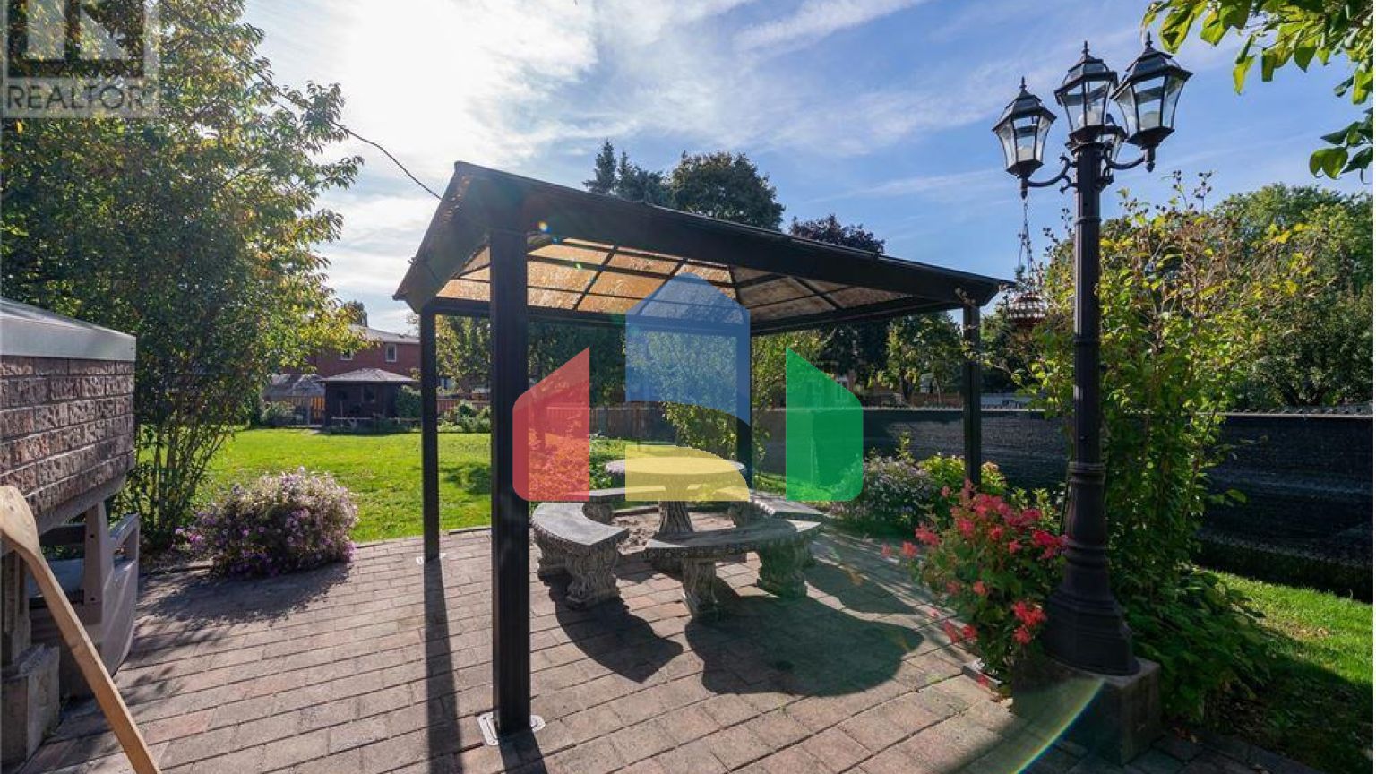 Residential - Single Family Home - Markham, Canada - Canada