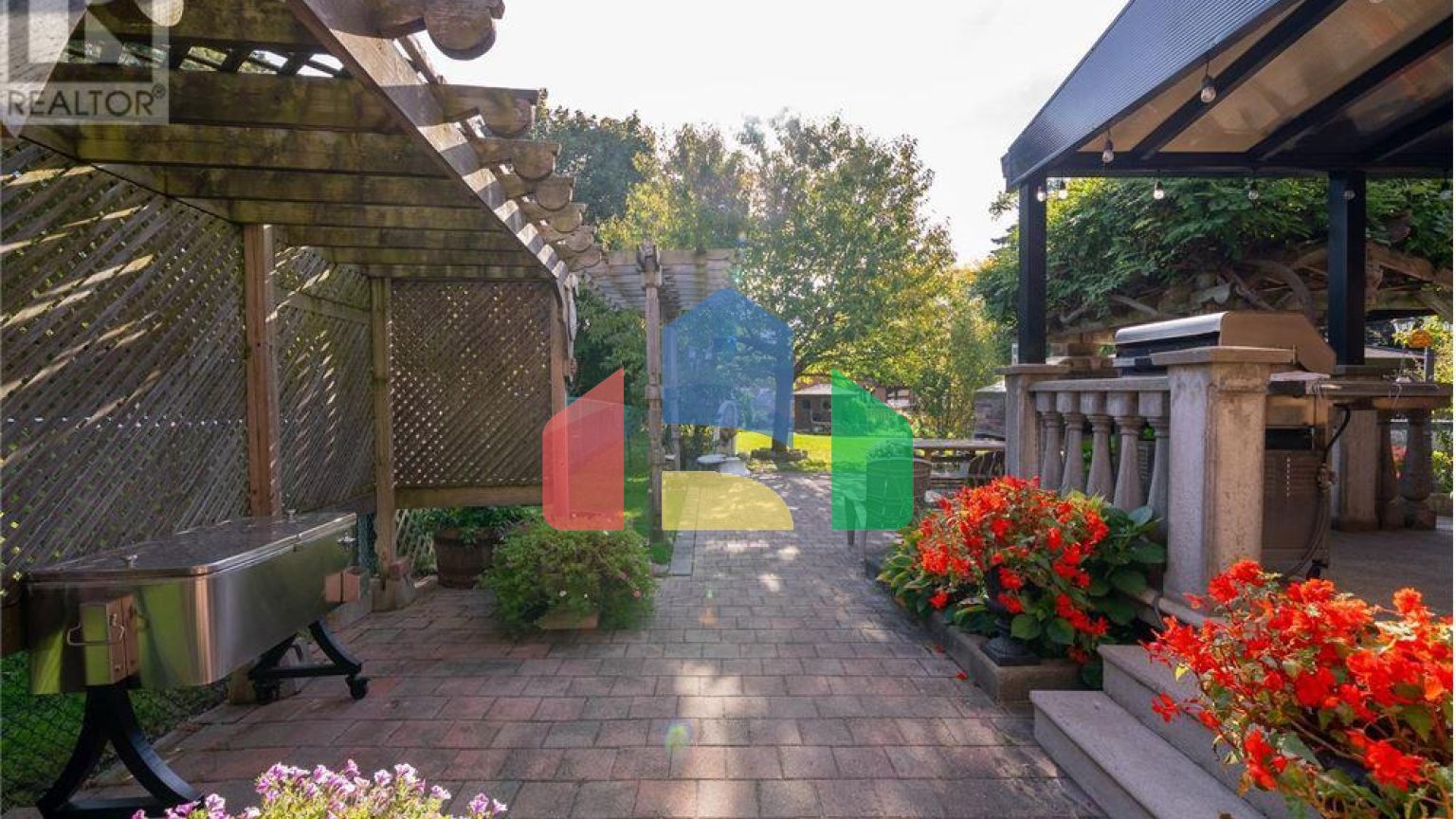 Residential - Single Family Home - Markham, Canada - Canada