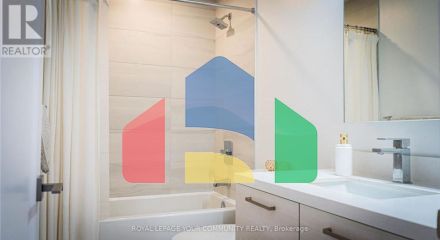 Residential - Single Family Home - Markham, Canada - Canada