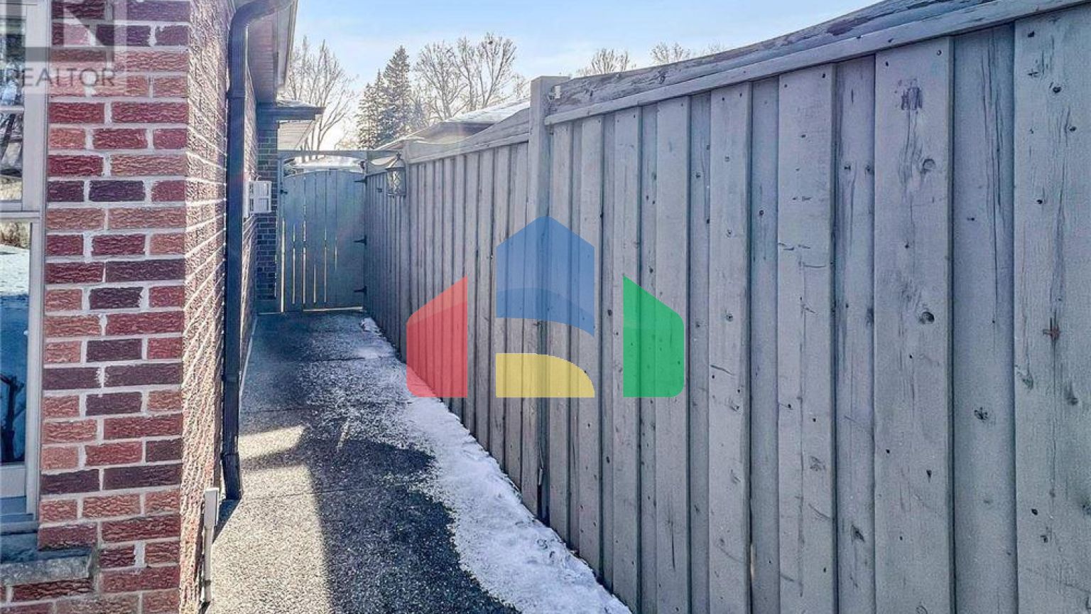 Residential - Single Family Home - Markham, Canada - Canada