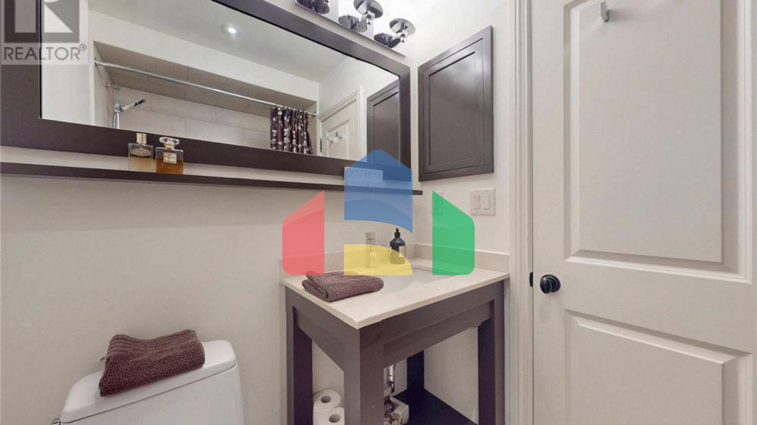 Residential - Single Family Home - Markham, Canada - Canada