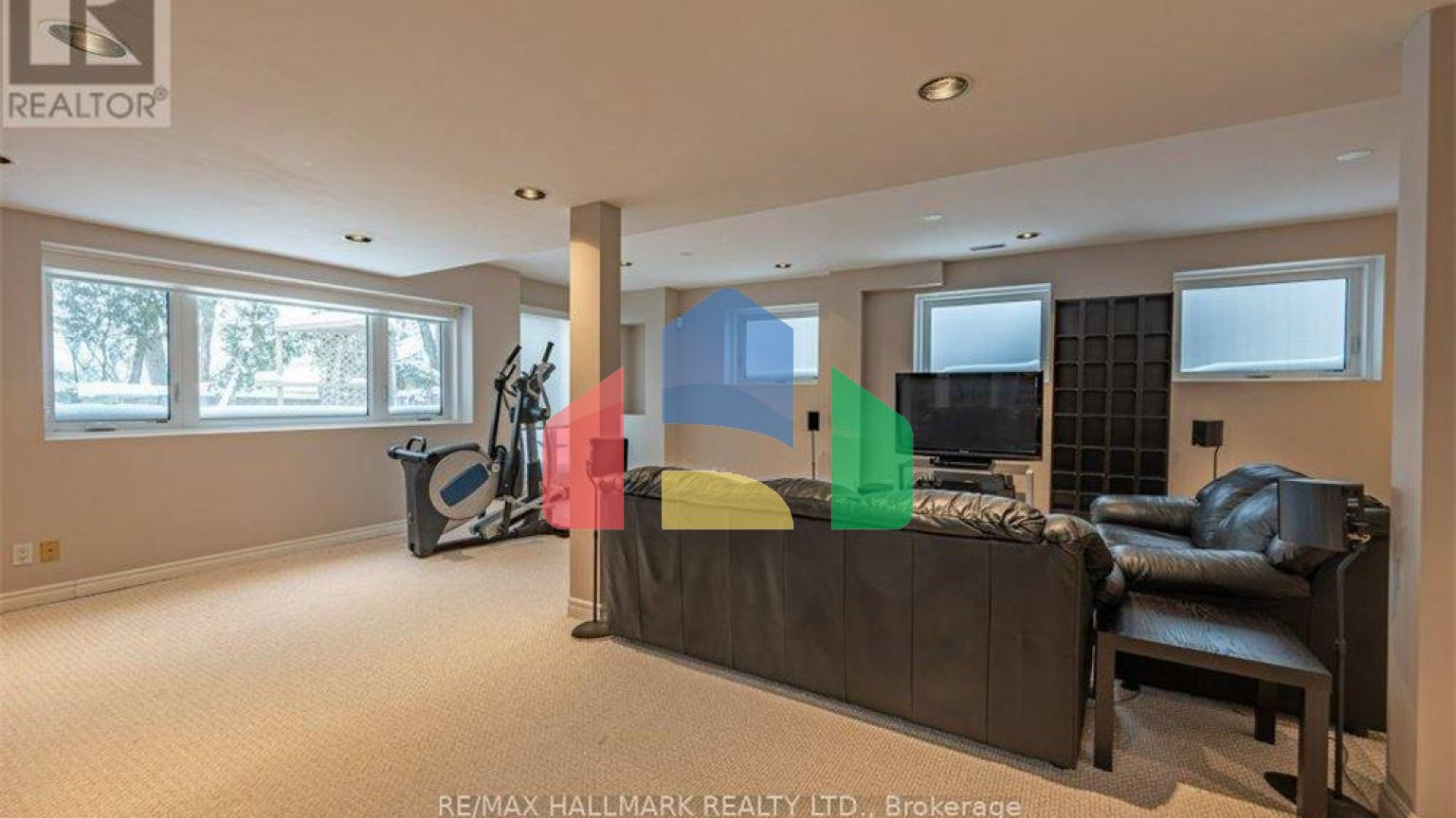 Residential - Single Family Home - Markham, Canada - Canada